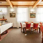 Vysehrad Pensjonat 3*